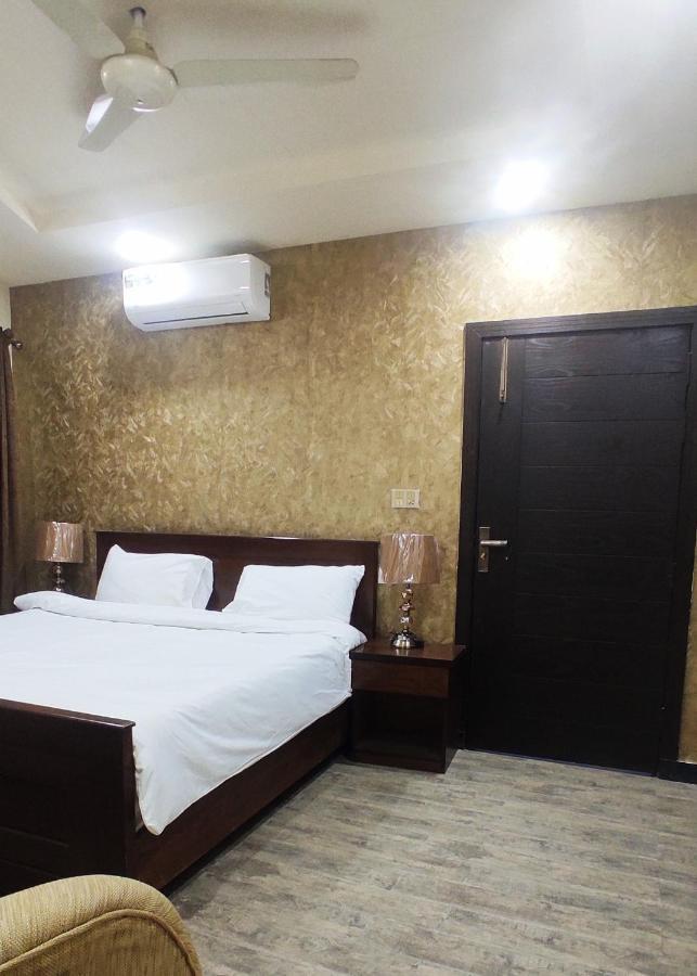Hotel Daffodils Равалпинди Екстериор снимка