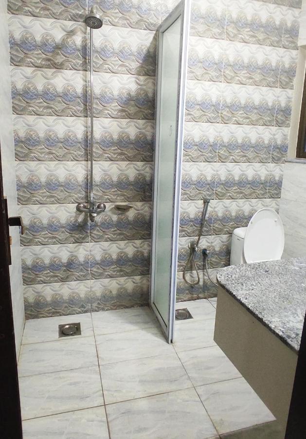 Hotel Daffodils Равалпинди Екстериор снимка