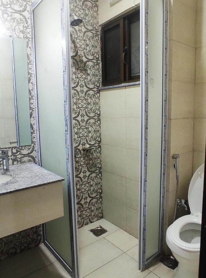 Hotel Daffodils Равалпинди Екстериор снимка
