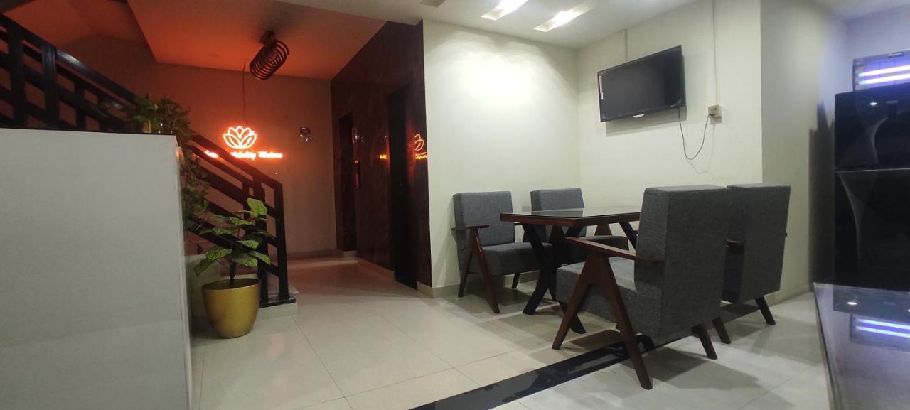 Hotel Daffodils Равалпинди Екстериор снимка