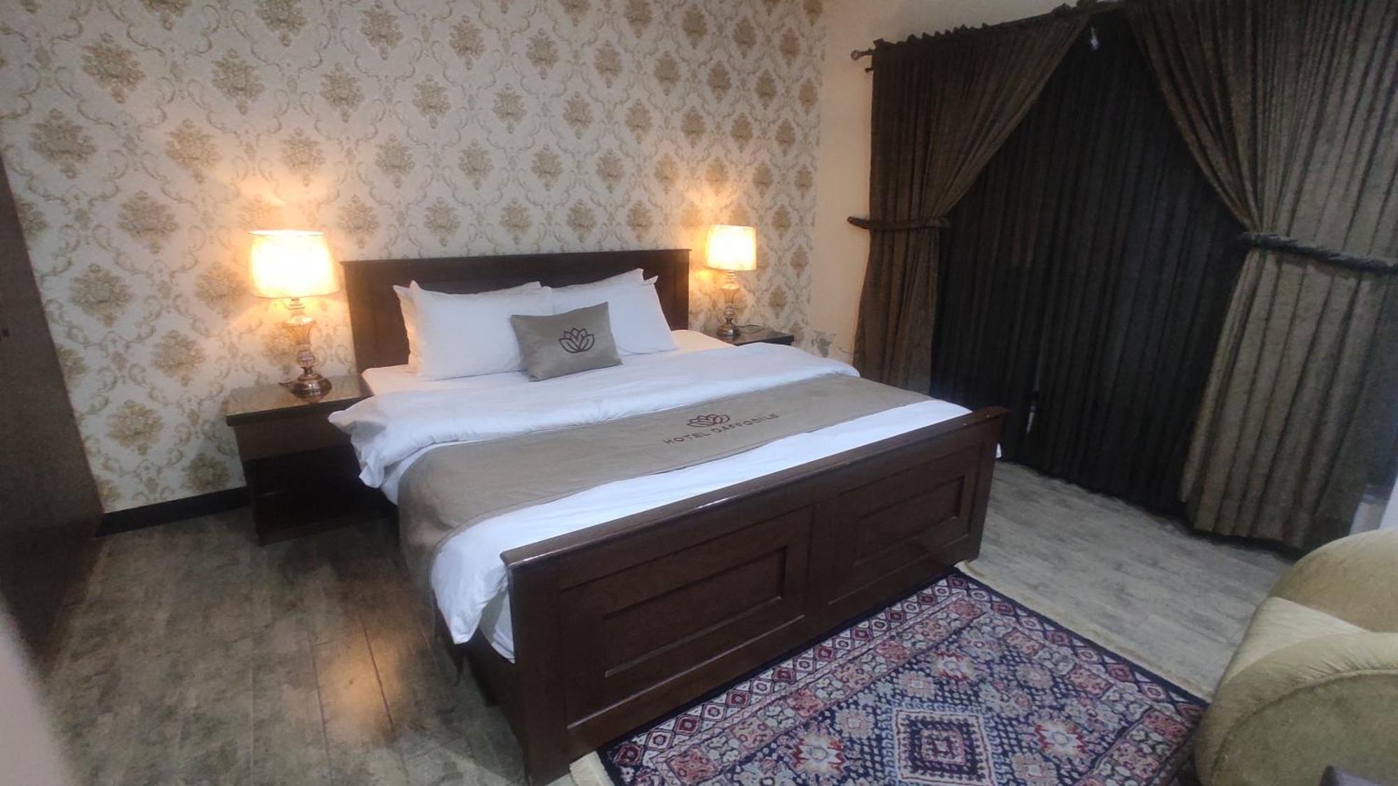 Hotel Daffodils Равалпинди Екстериор снимка