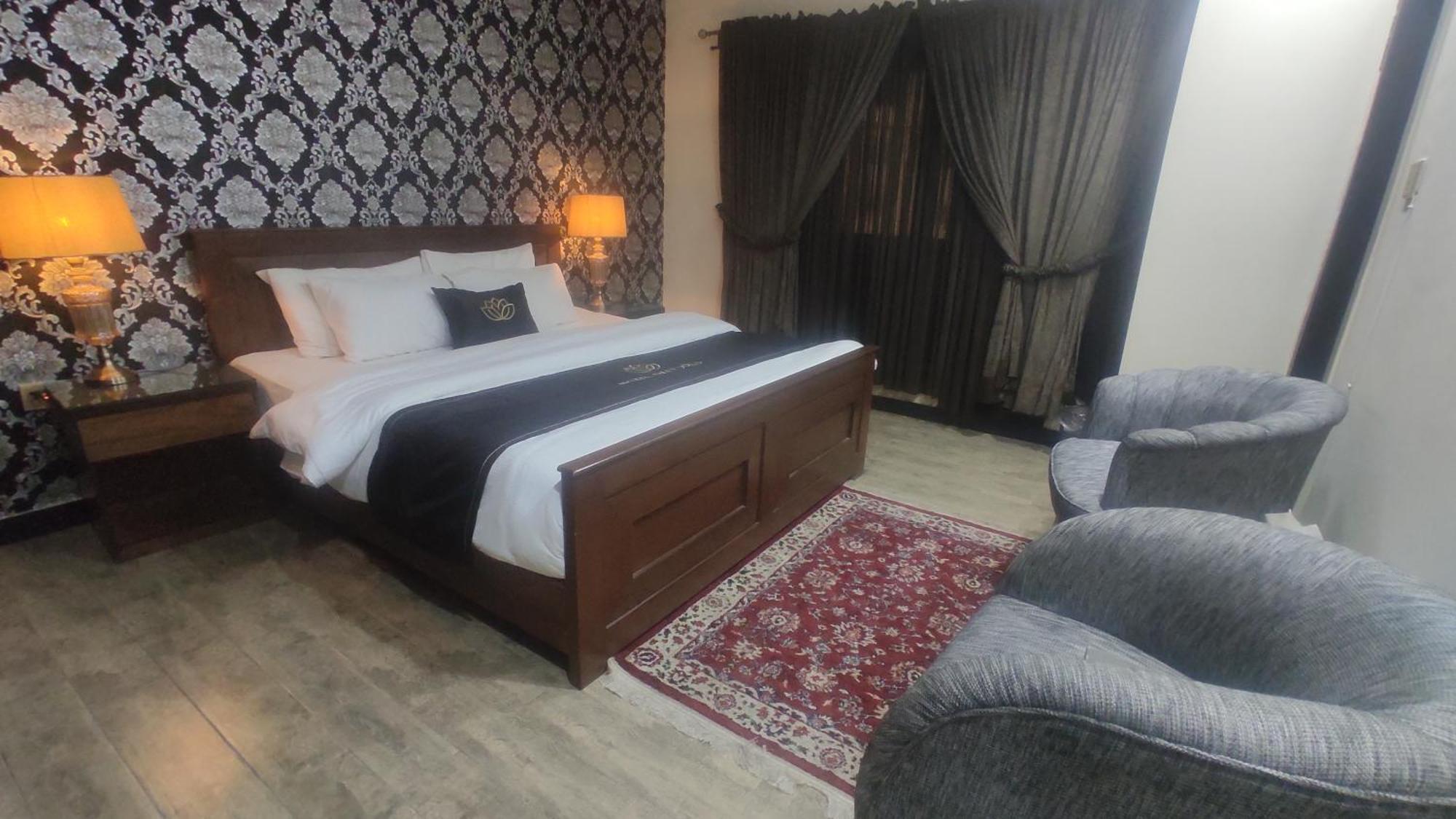 Hotel Daffodils Равалпинди Екстериор снимка