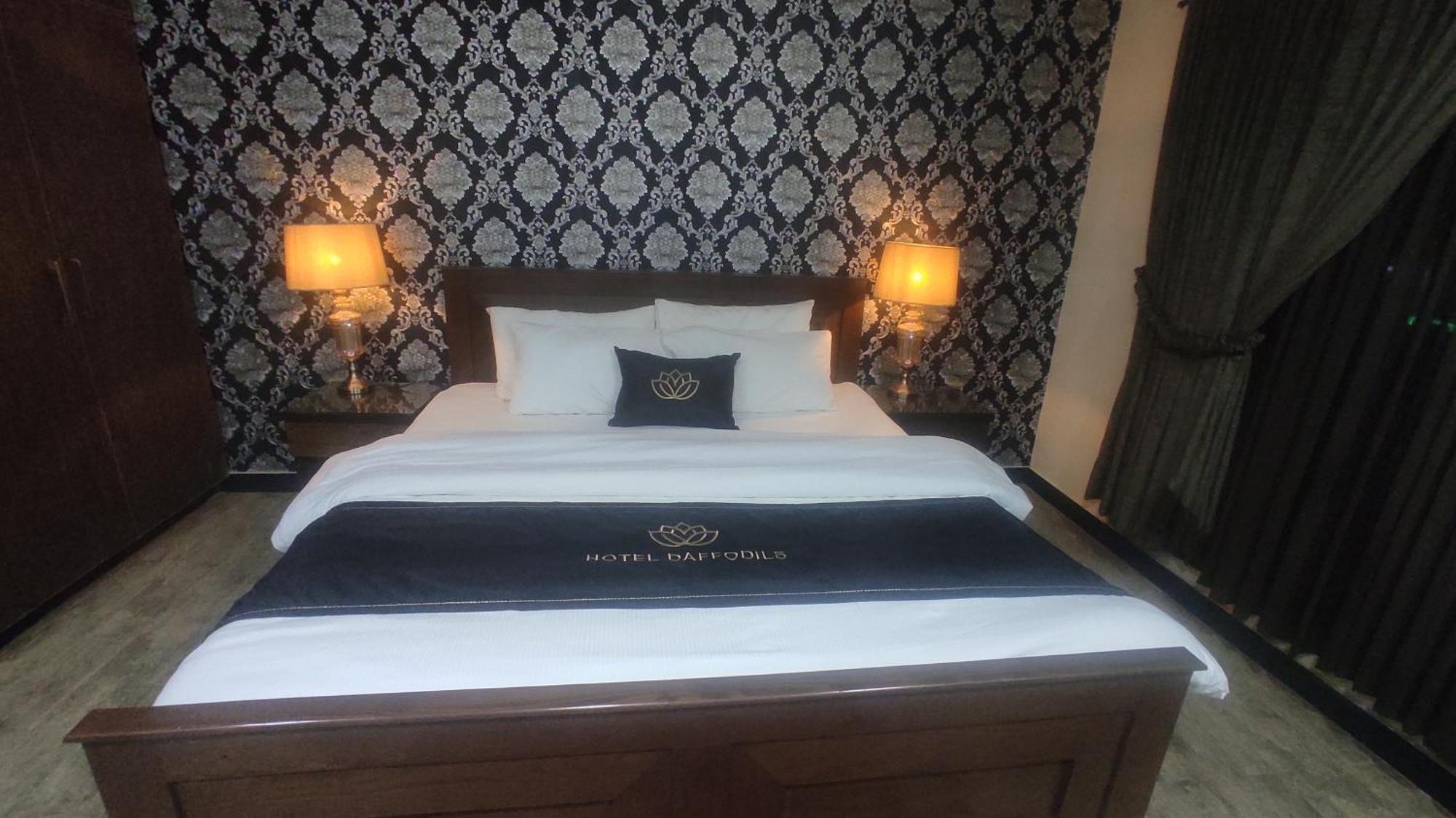 Hotel Daffodils Равалпинди Екстериор снимка