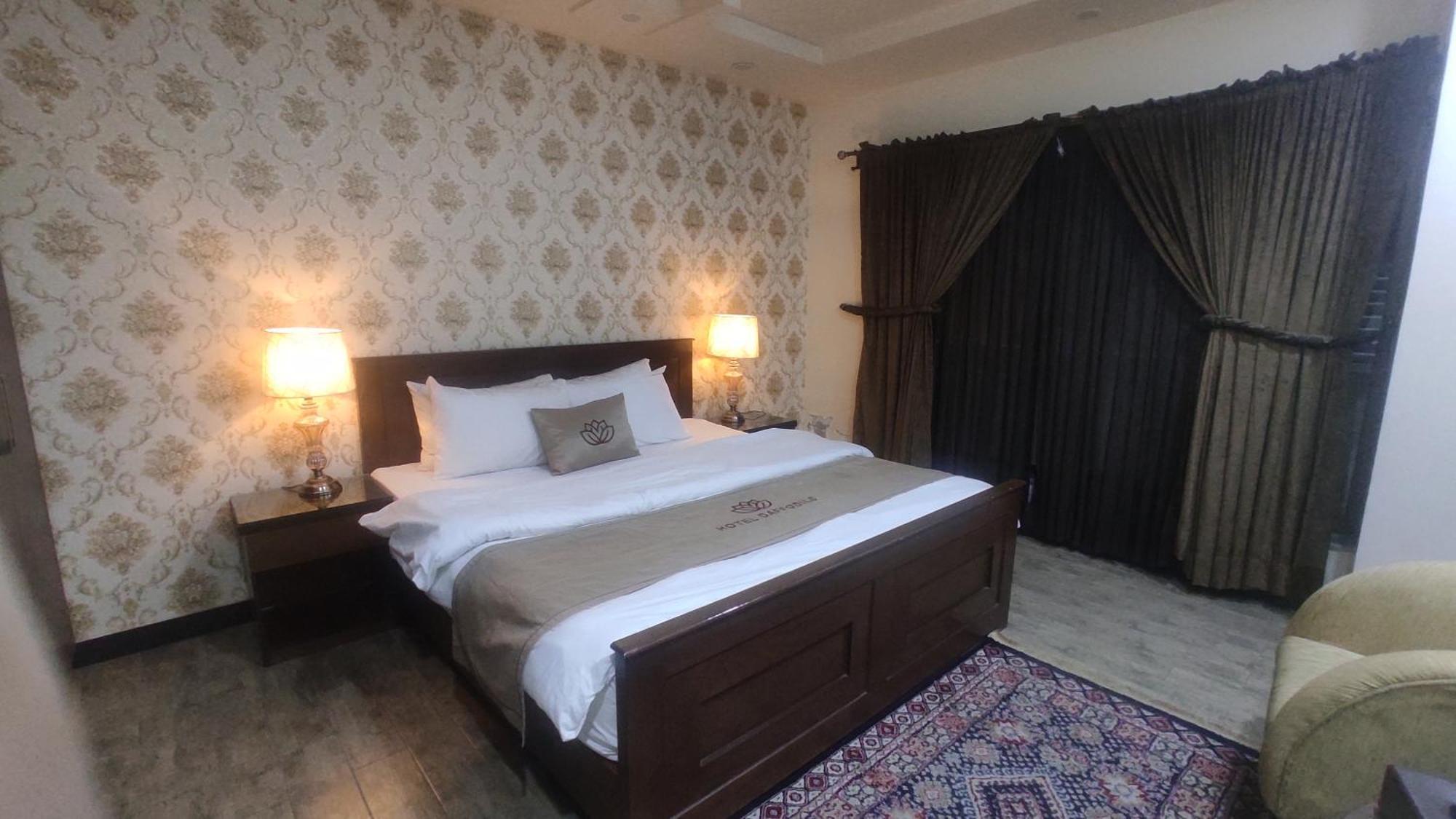 Hotel Daffodils Равалпинди Екстериор снимка
