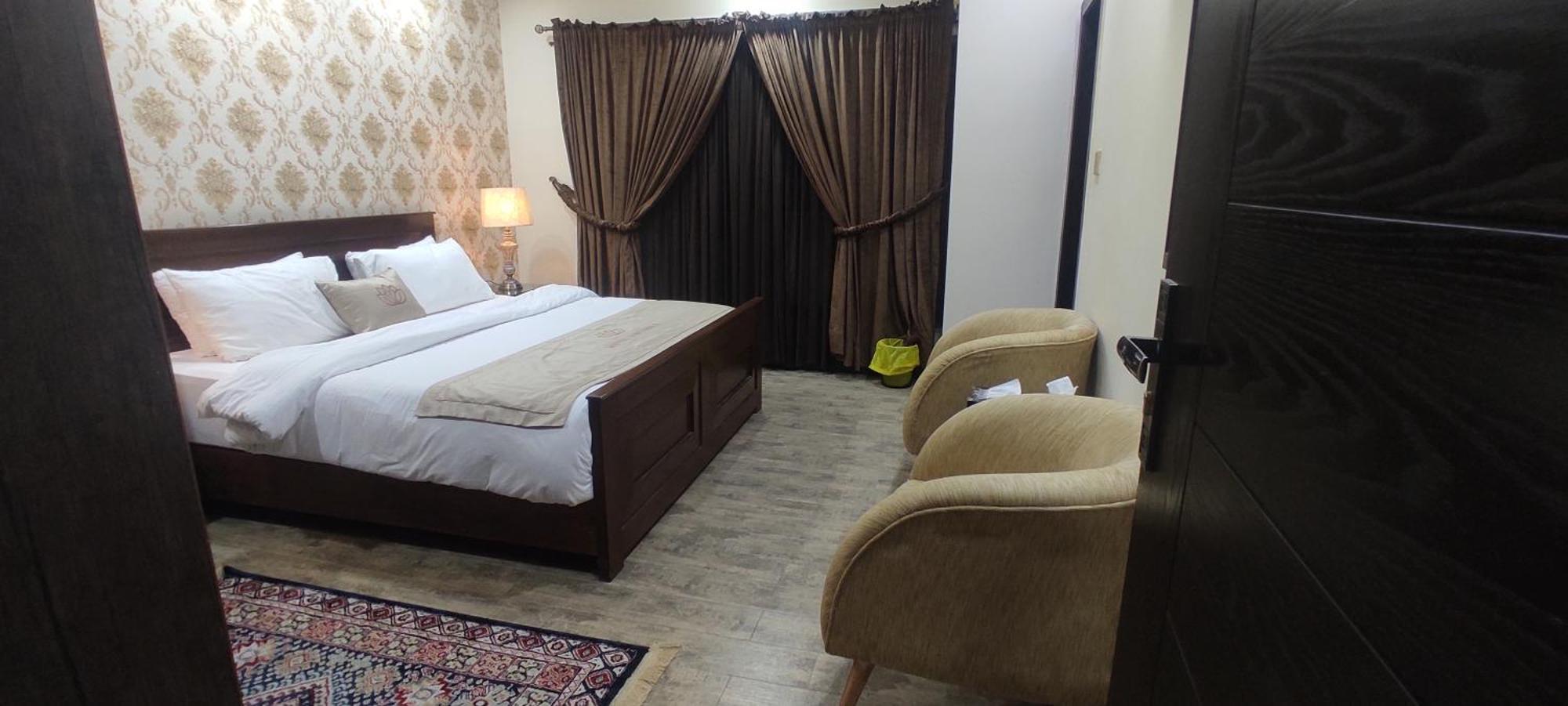 Hotel Daffodils Равалпинди Екстериор снимка