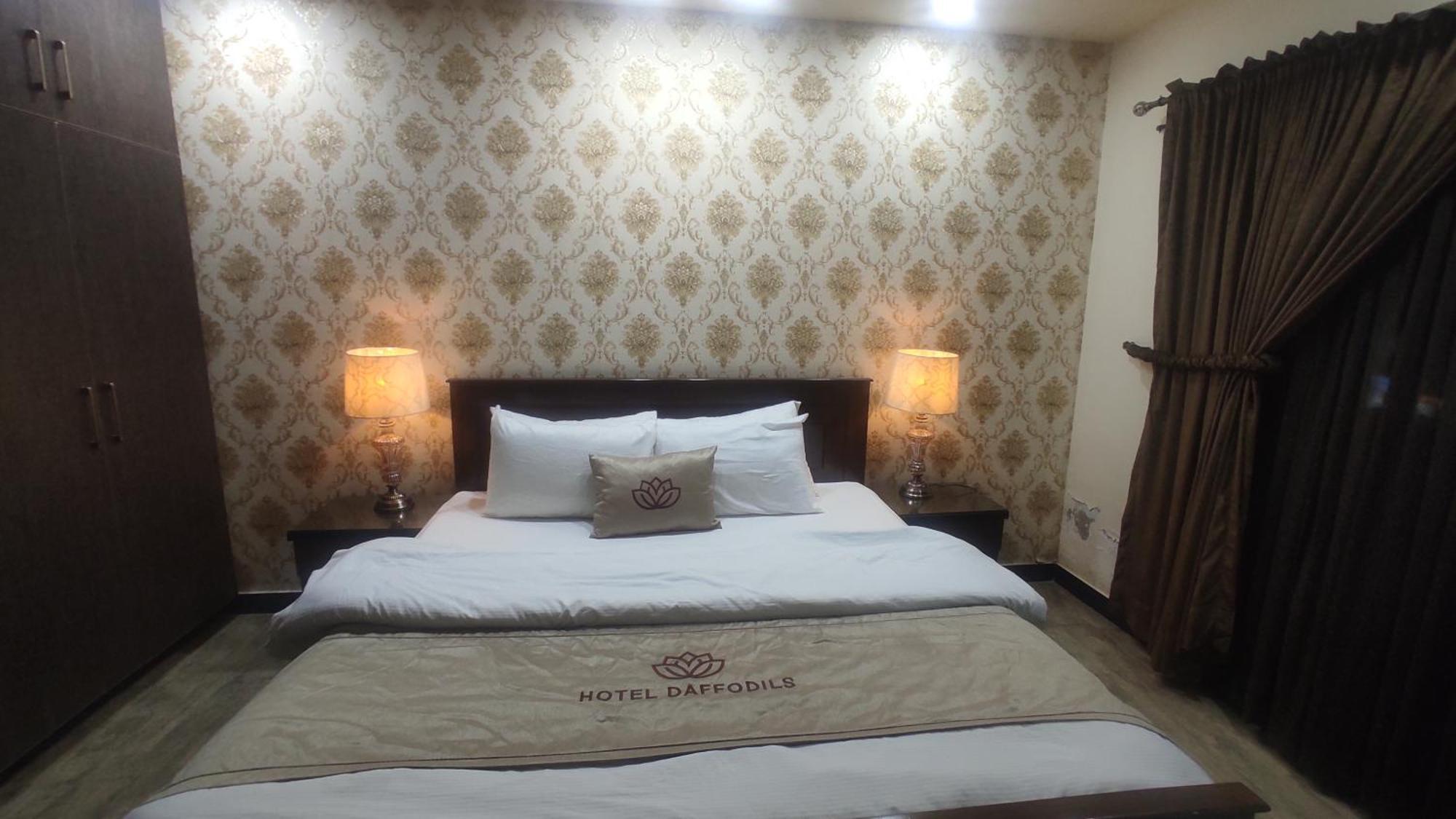 Hotel Daffodils Равалпинди Екстериор снимка
