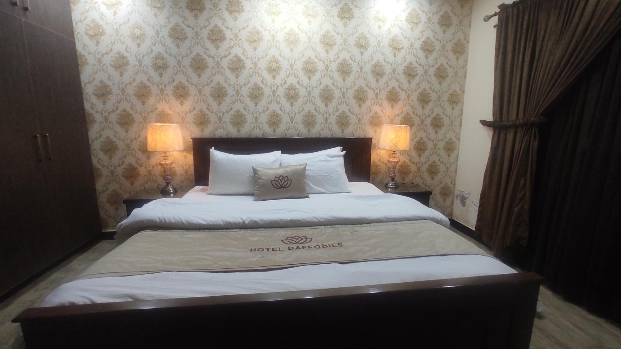 Hotel Daffodils Равалпинди Екстериор снимка