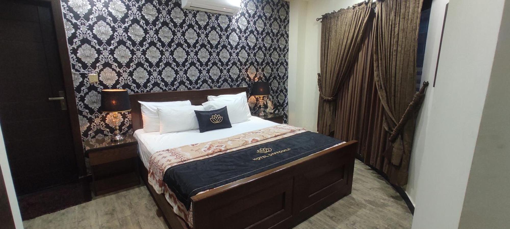 Hotel Daffodils Равалпинди Екстериор снимка