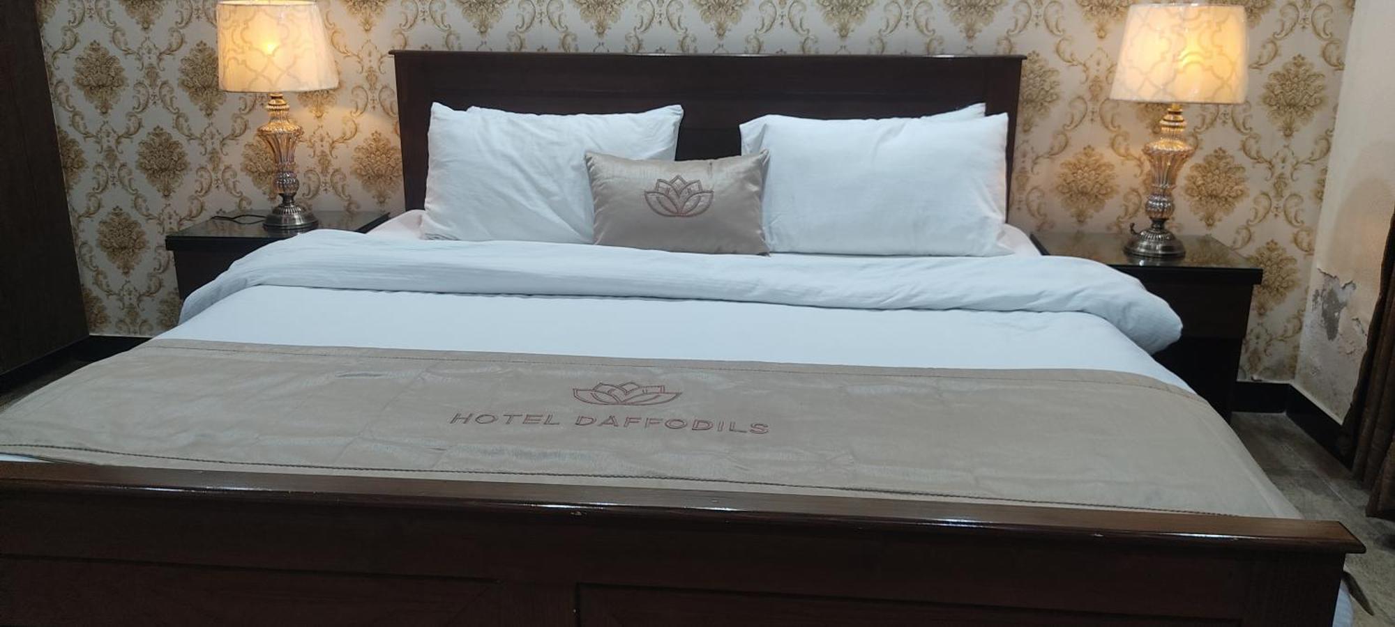 Hotel Daffodils Равалпинди Екстериор снимка