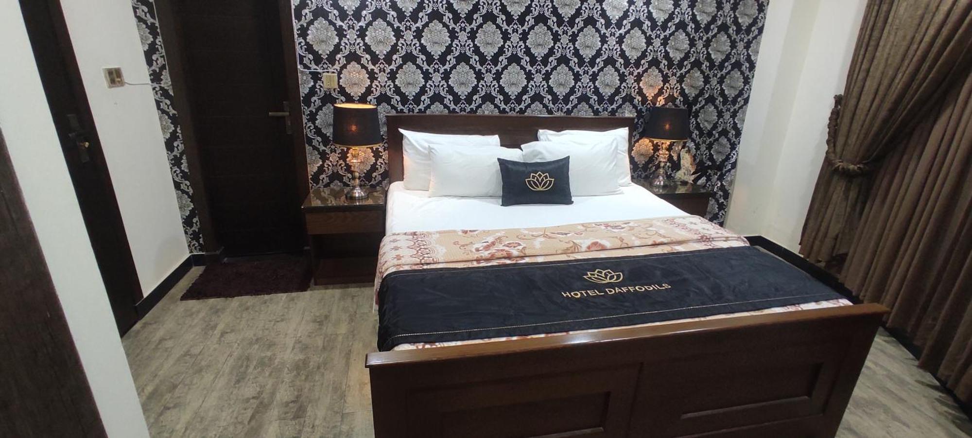 Hotel Daffodils Равалпинди Екстериор снимка