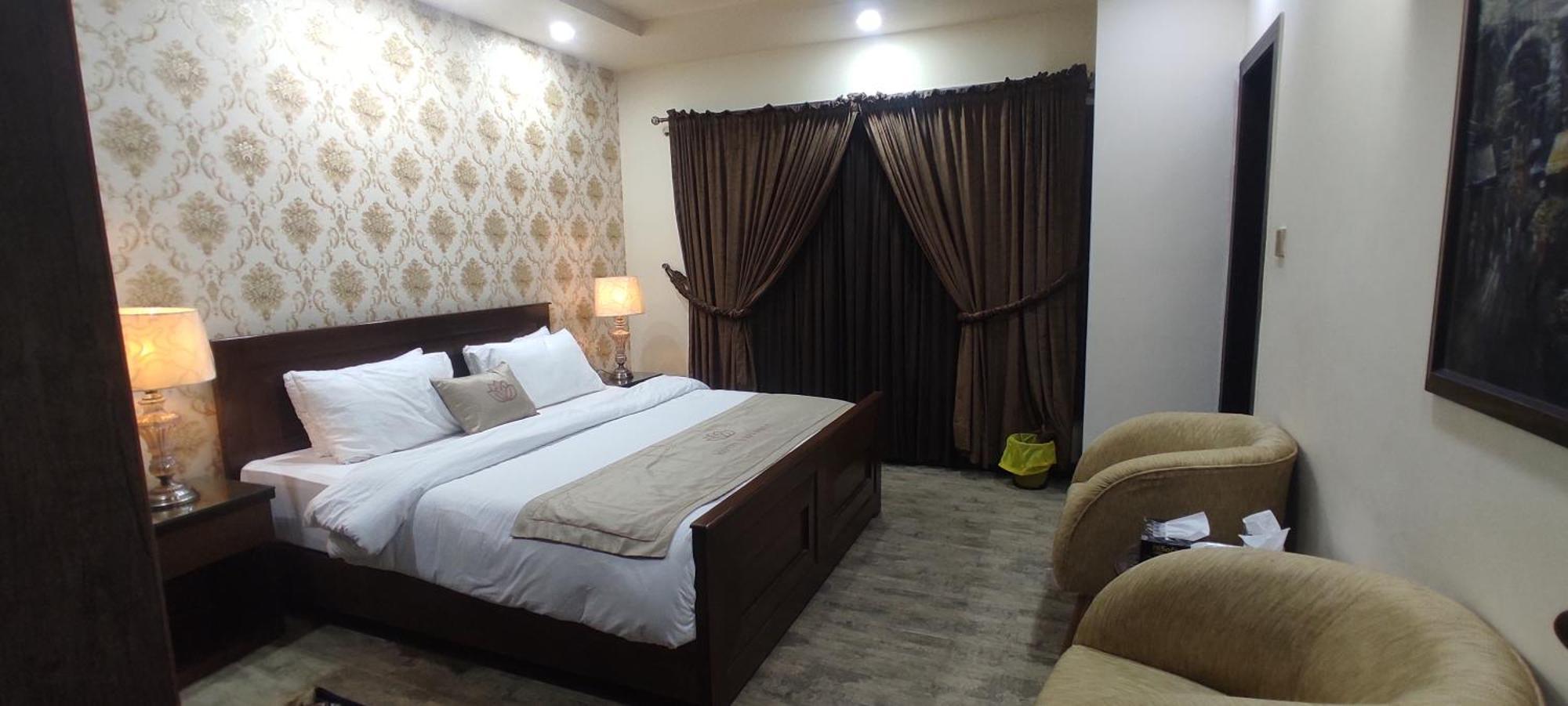 Hotel Daffodils Равалпинди Екстериор снимка