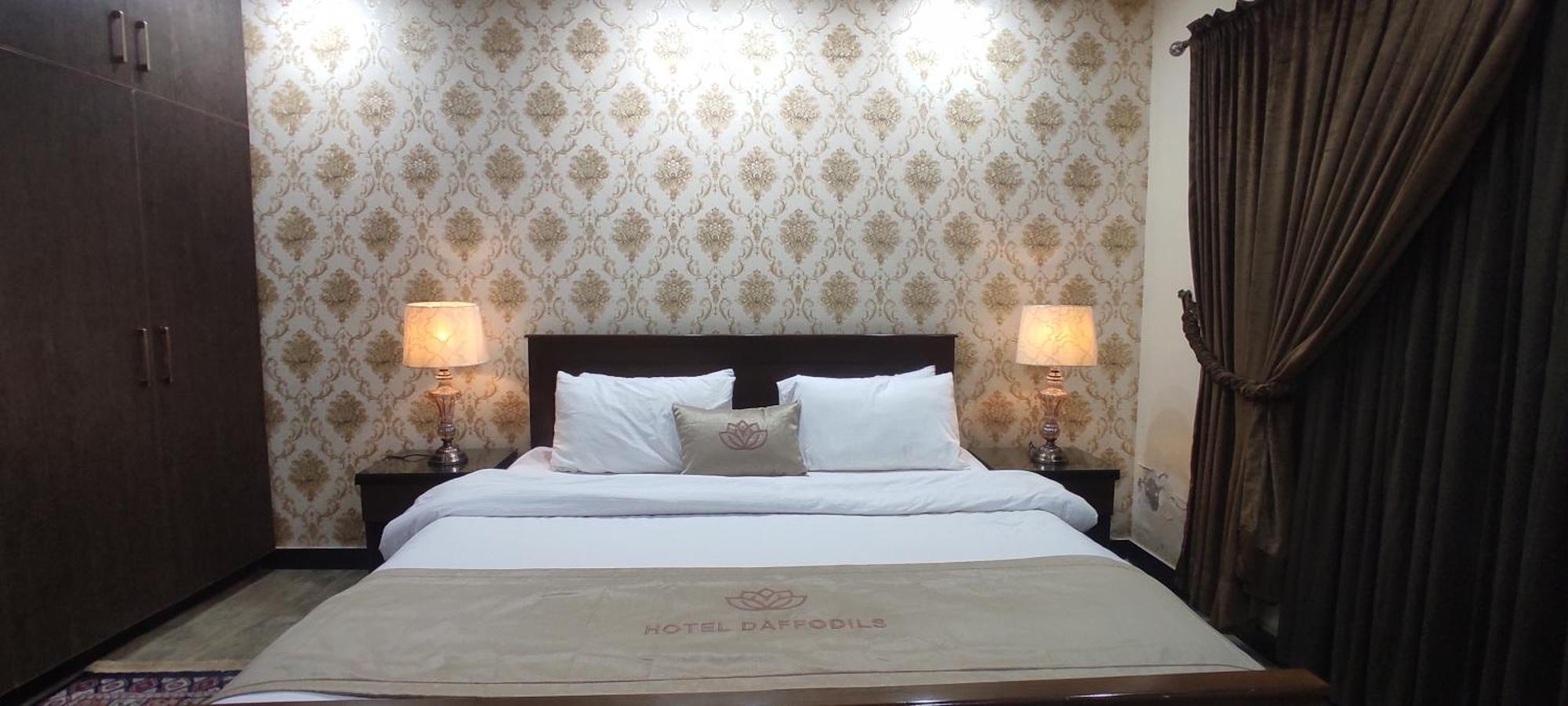 Hotel Daffodils Равалпинди Екстериор снимка